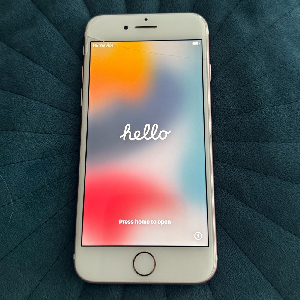 Apple iPhone 7: rose gold 128GB - used